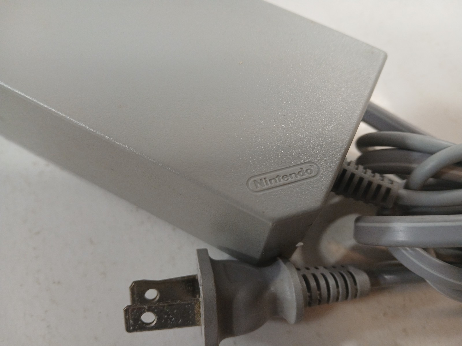 Nintendo Wii Official Hookup Kit AV Cable Power Supply Sensor Bar Console Bundle