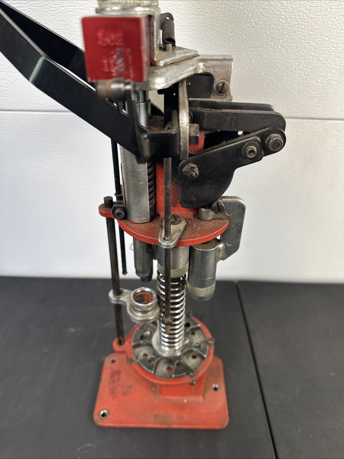 Mec 650 12 Gauge Progressive Shotshell Reloading Press with E-Z Prime Primer