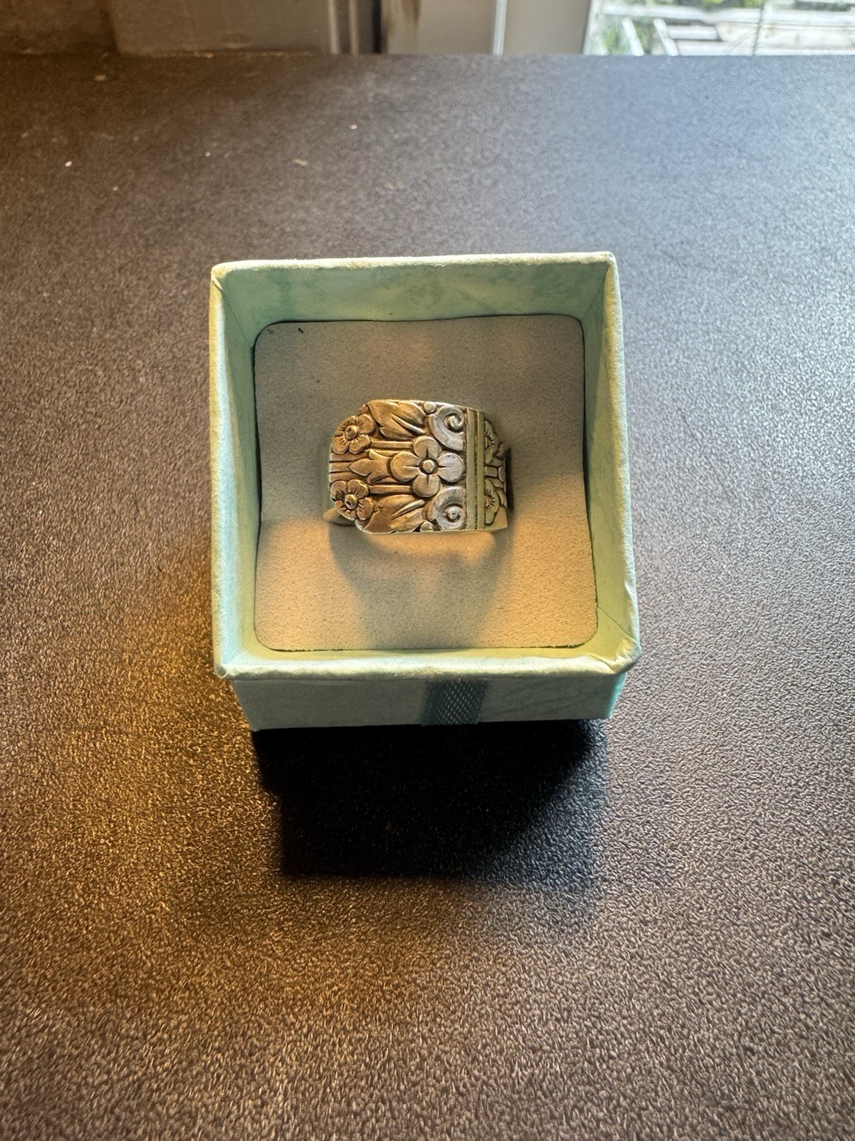 Pinky Ring/ Toe Ring Beautiful Craftsmanship Size 4 OneIDA LTD. Silver
