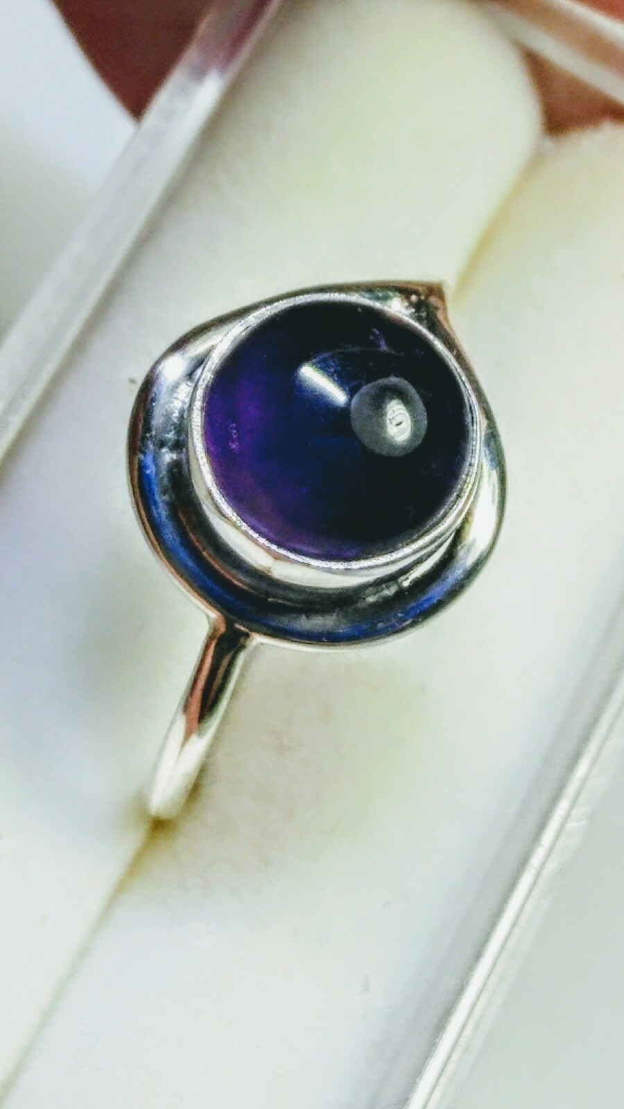 CUTE NATURAL AMETHYST IN.925 STERLING SILVER RING IN SIZE 7.0-7.25!