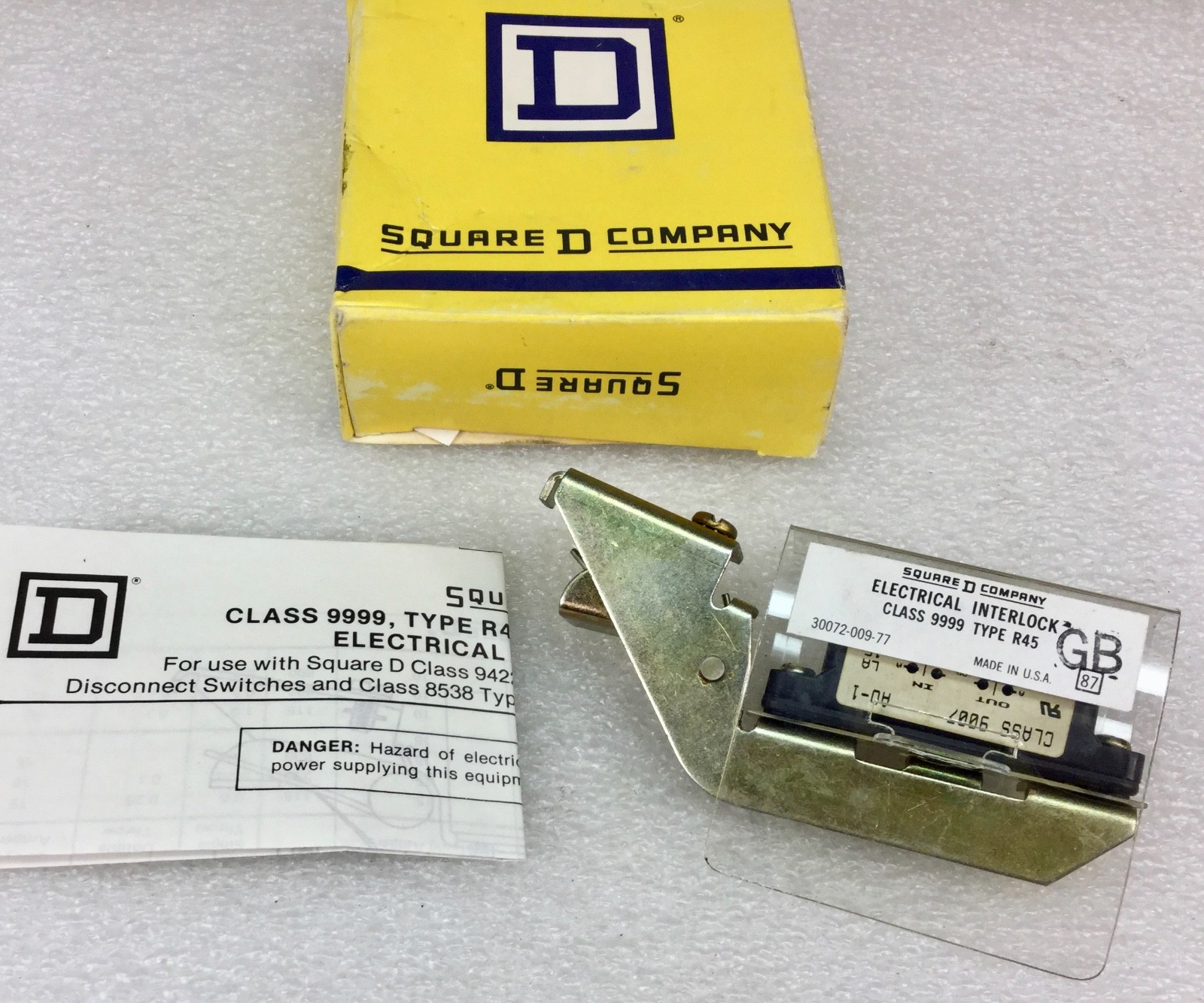 SQUARE D  75645 SPDT ELECTRICAL INTERLOCK NOS NEW IN BOX