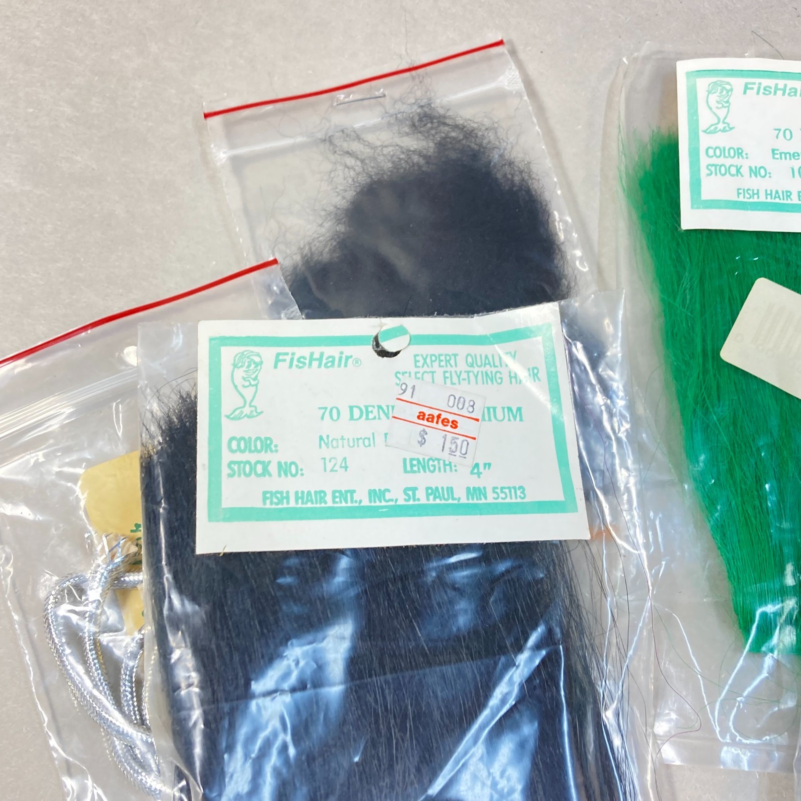 Fly Tying Supplies Materials Hair Feathers Scissors & Thread Holding Bobbin
