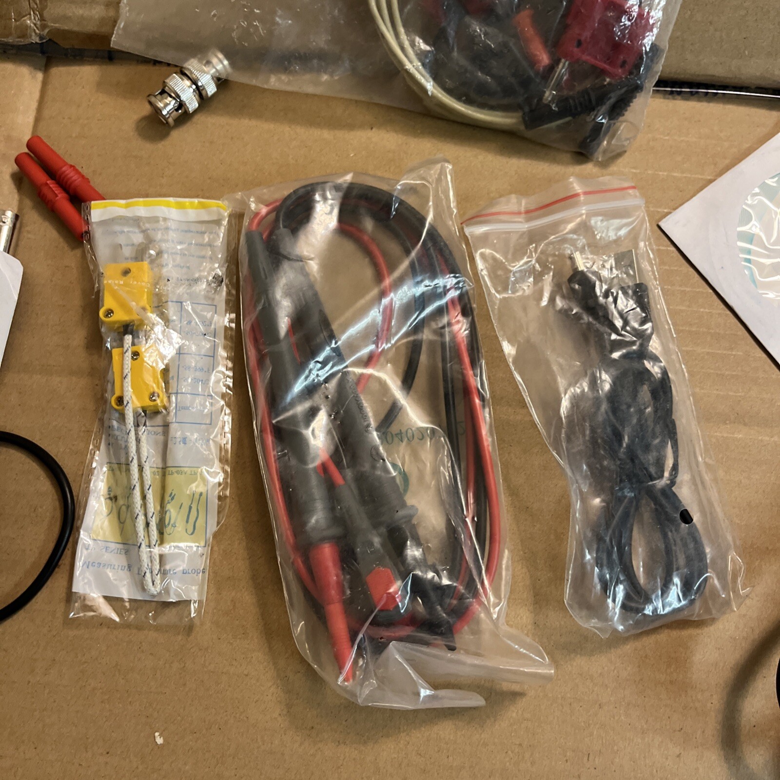 Hantek HT824 Process Calibrator