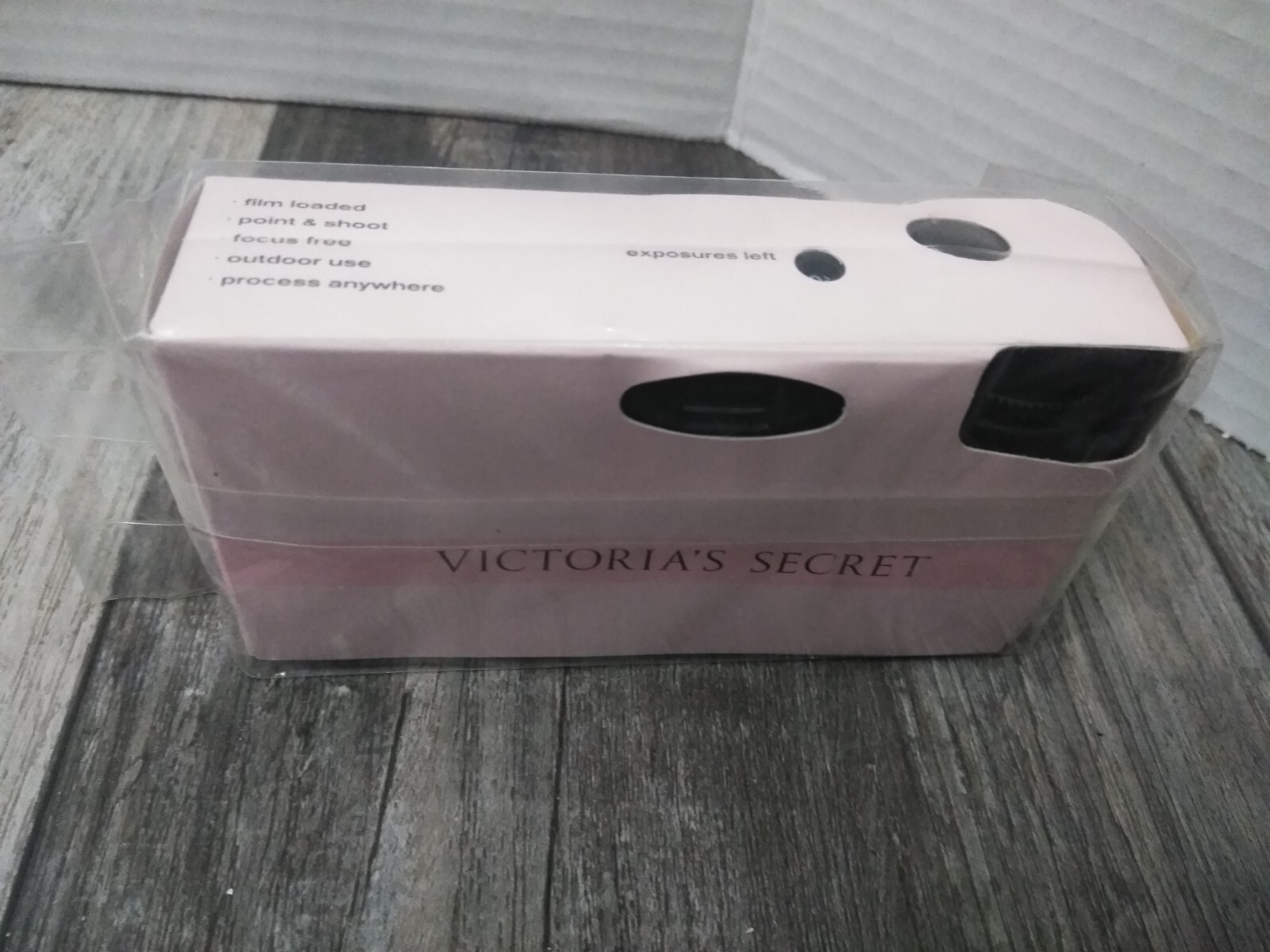 PROMOTIONAL Victoria's Secret 24 exp 400 ISO 35mm Camera with Film (SEALED)