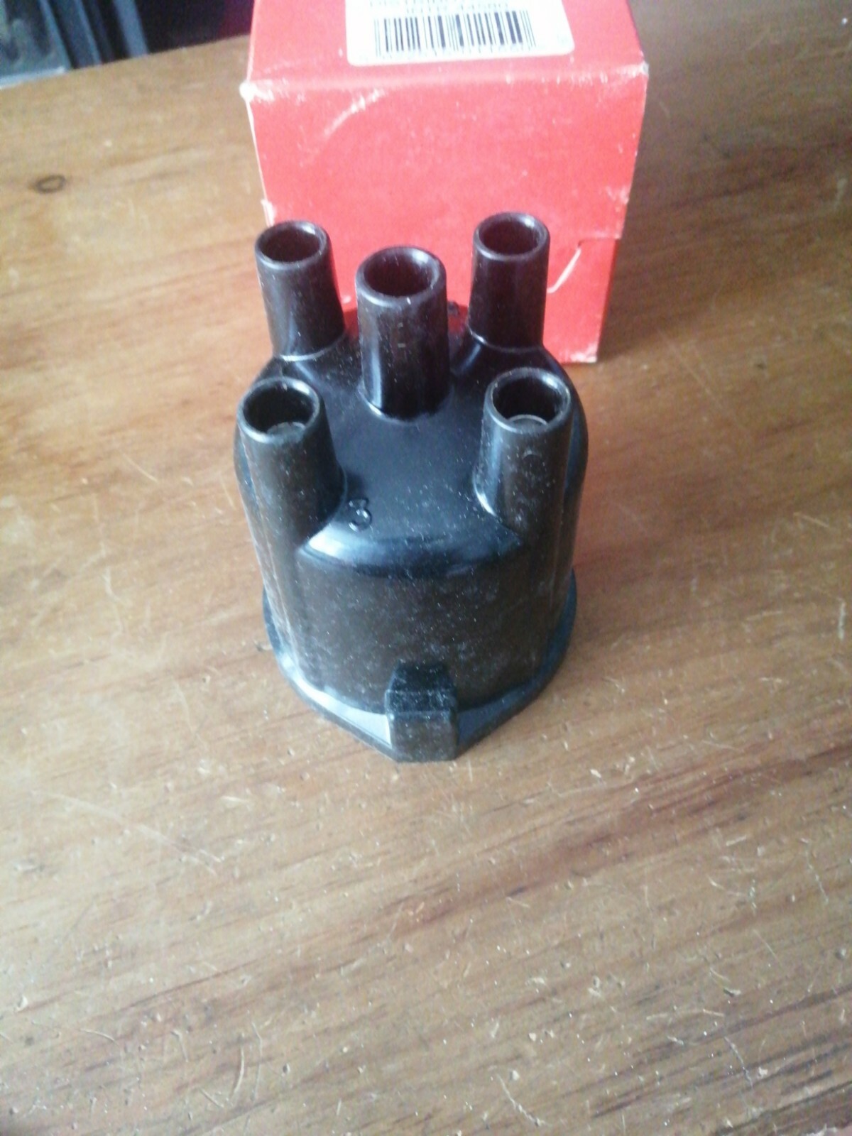 New Distributor Cap Fits Lada 1200-1600 Niva Riva Toscana  (XD131)