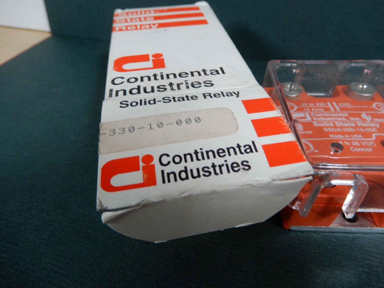 Continental Industries SSDA-330-10-00E Solid State Relays NOS Qty 2 - Screws