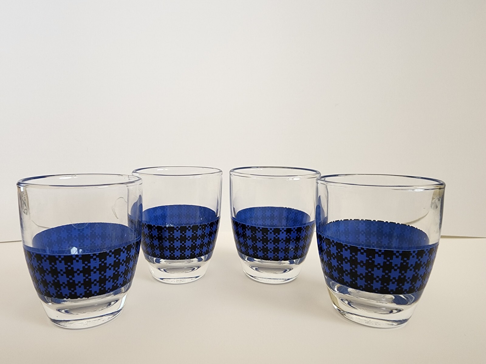 Vintage Houndstooth Checkered 4 Shot Glasses Italy