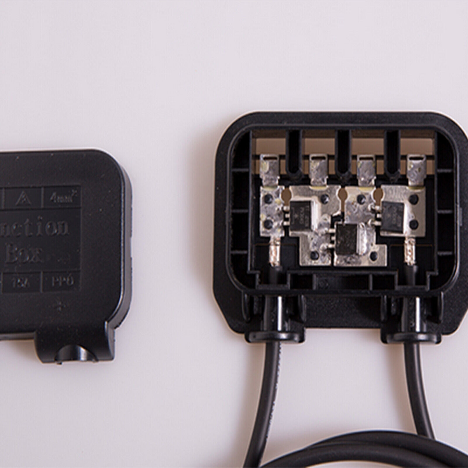 Solar Panel Junction Box 1500V/30A Single Photovoltaic Module Connector Box Part
