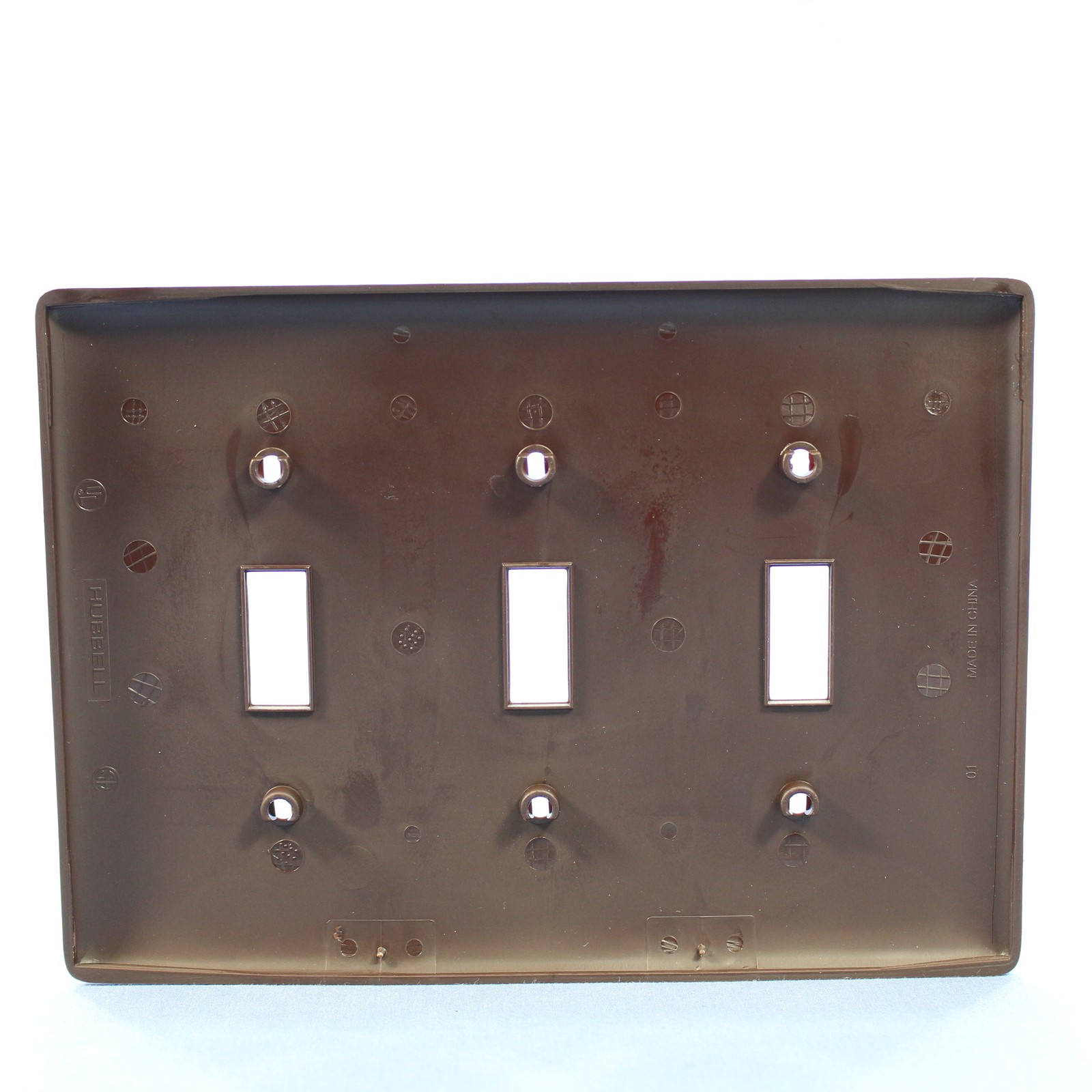 Hubbell NPJ3 Brown 3-Gang Toggle Switch Unbreakable Nylon Mid-Size Wallplate