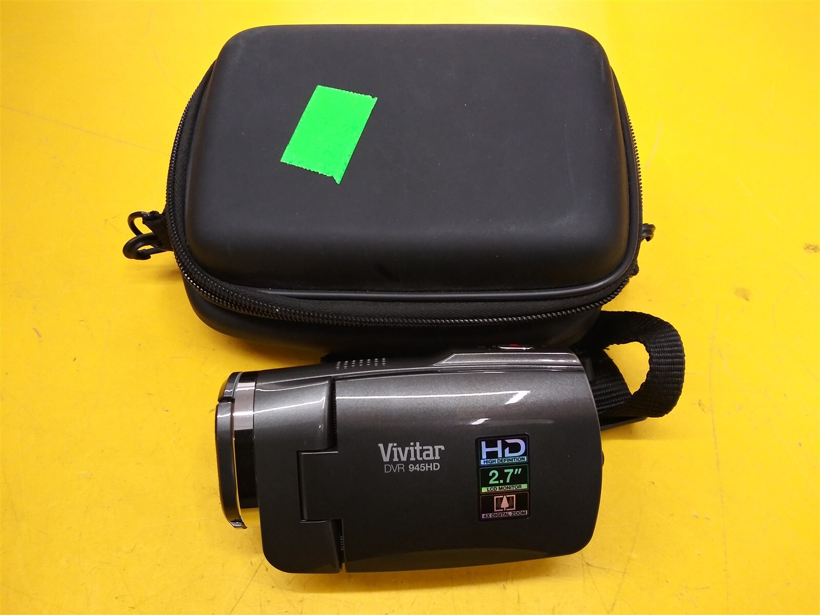 ⭐️⭐️⭐️⭐️⭐️ Vivitar DVR 945HD Digital Handheld Video Camcorder Black w Case
