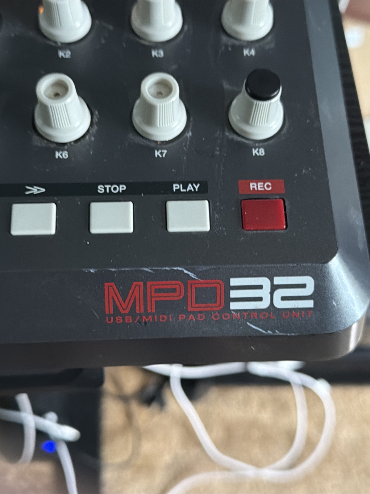 Akai Professional MPD32 USB MIDI Pad Control Unit Only Tested (READ)