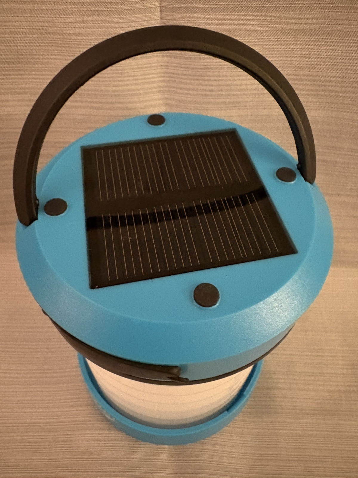 TNYKER Rechargeable Collapsible Solar LED 2n1 Camping Lantern and Flashlight