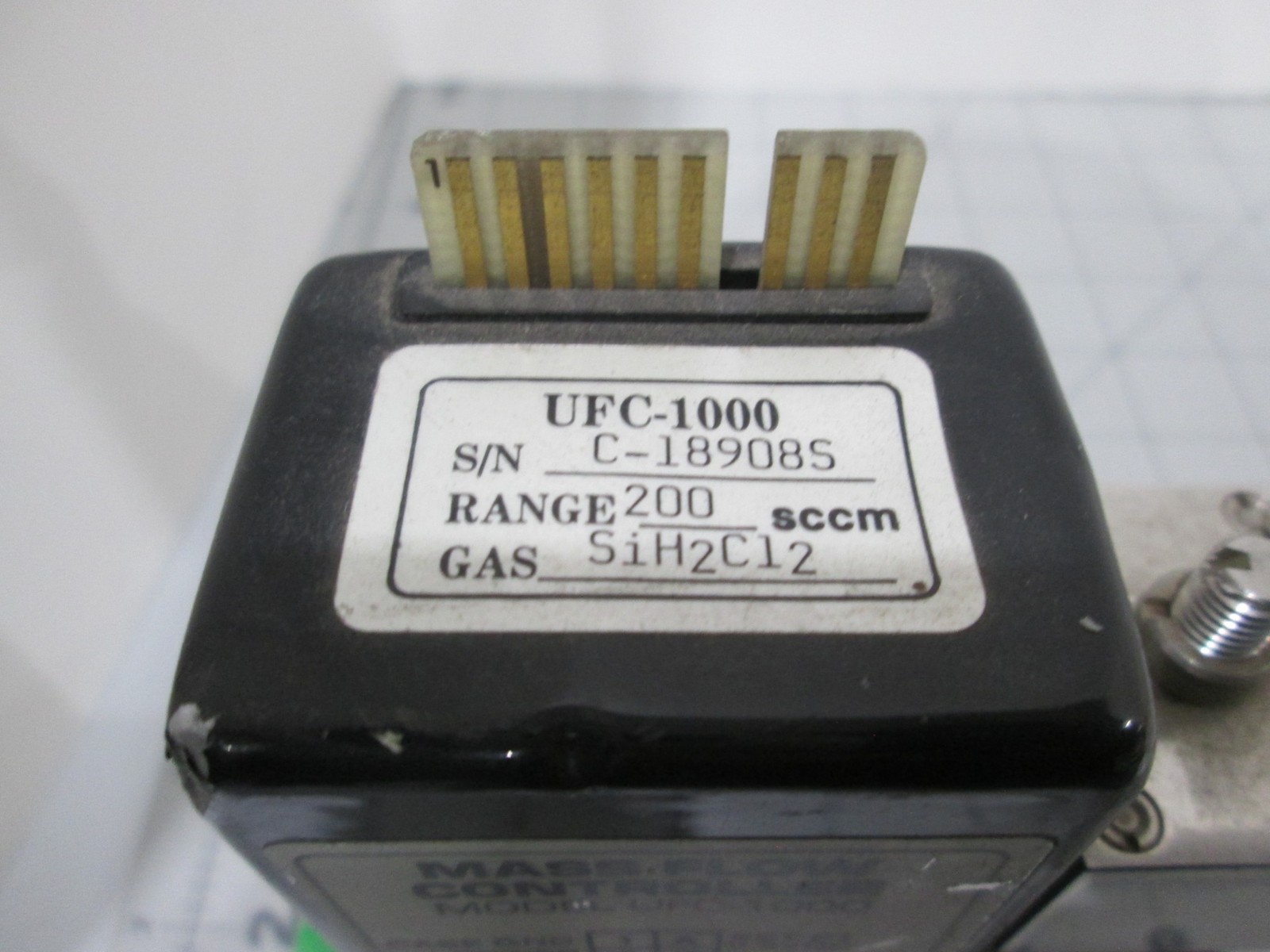 Unit, UFC-1000, Mass Flow Controller, SiH2CL2, 200 SCCM, Used