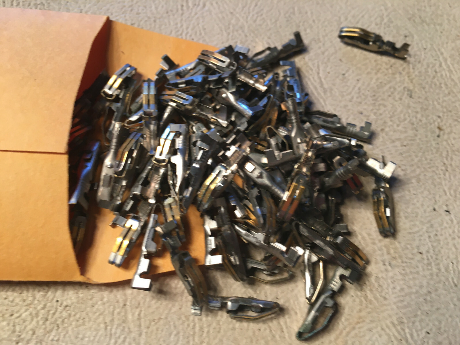 70 King Small Part: 030-1107-00 aka 030-01107-0000,  030-1107 crimp install pins