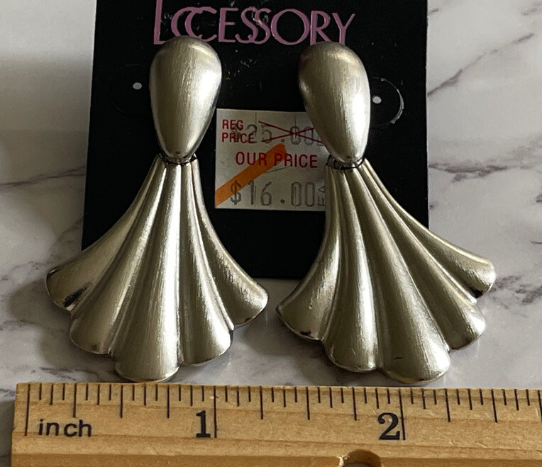 Vintage Silver Tone Pierced Earrings VS-45