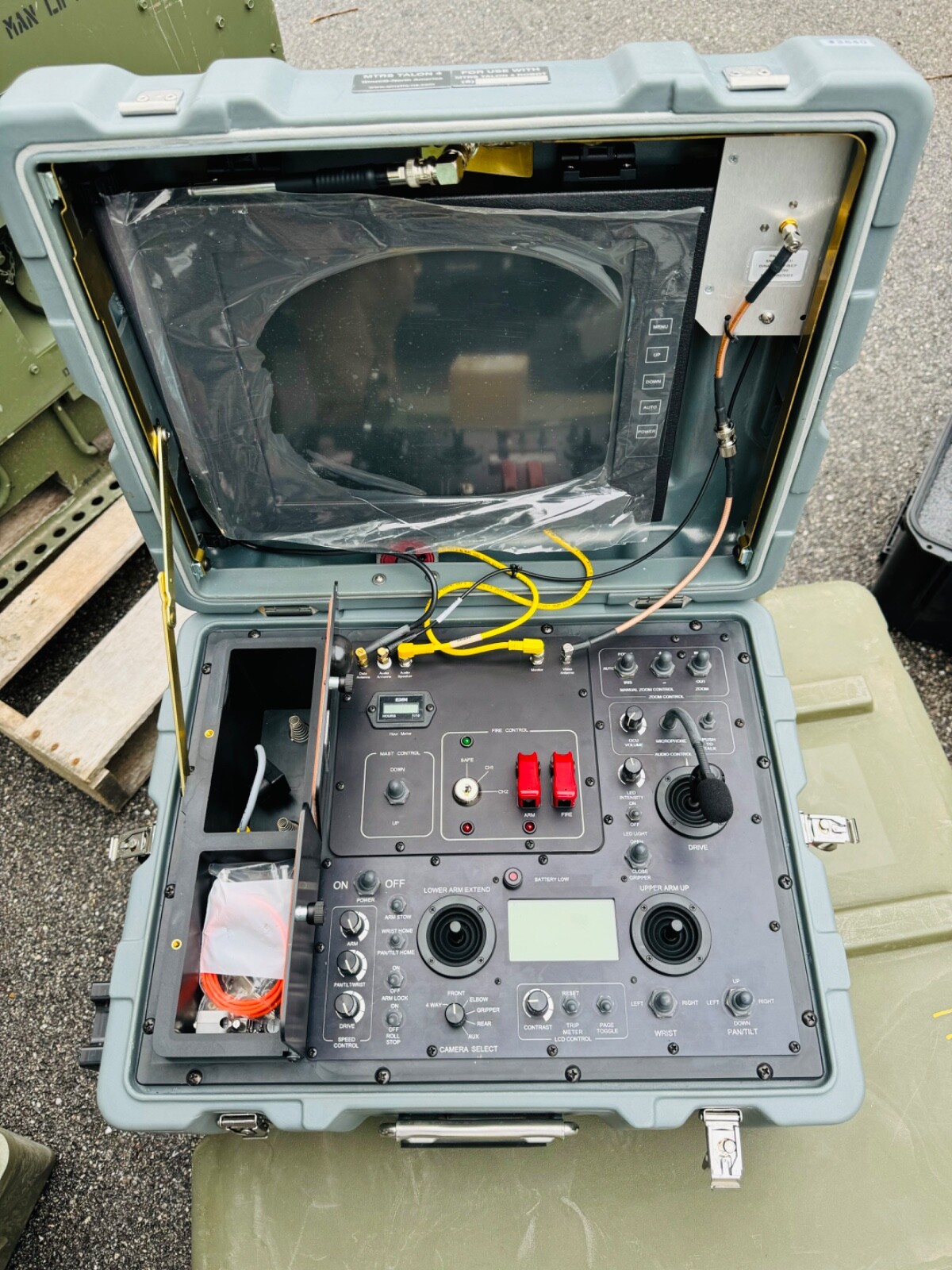 Military Controller Multi Mission Tactical Robot Foster Miller MTRS TALON4