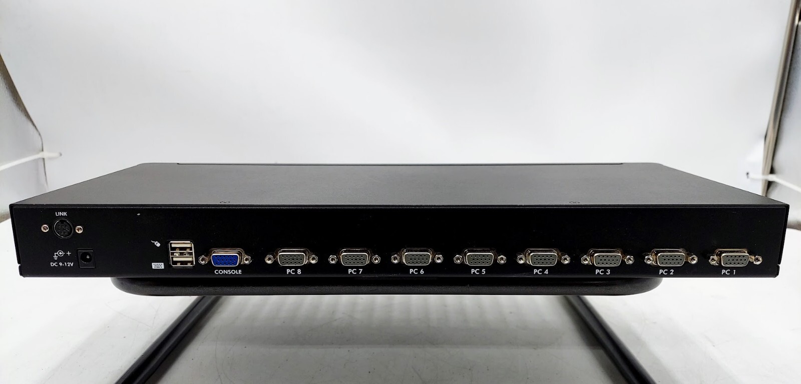 StarTech SV831DUSBU 8 Port 1U Rackmount USB VGA KVM Switch