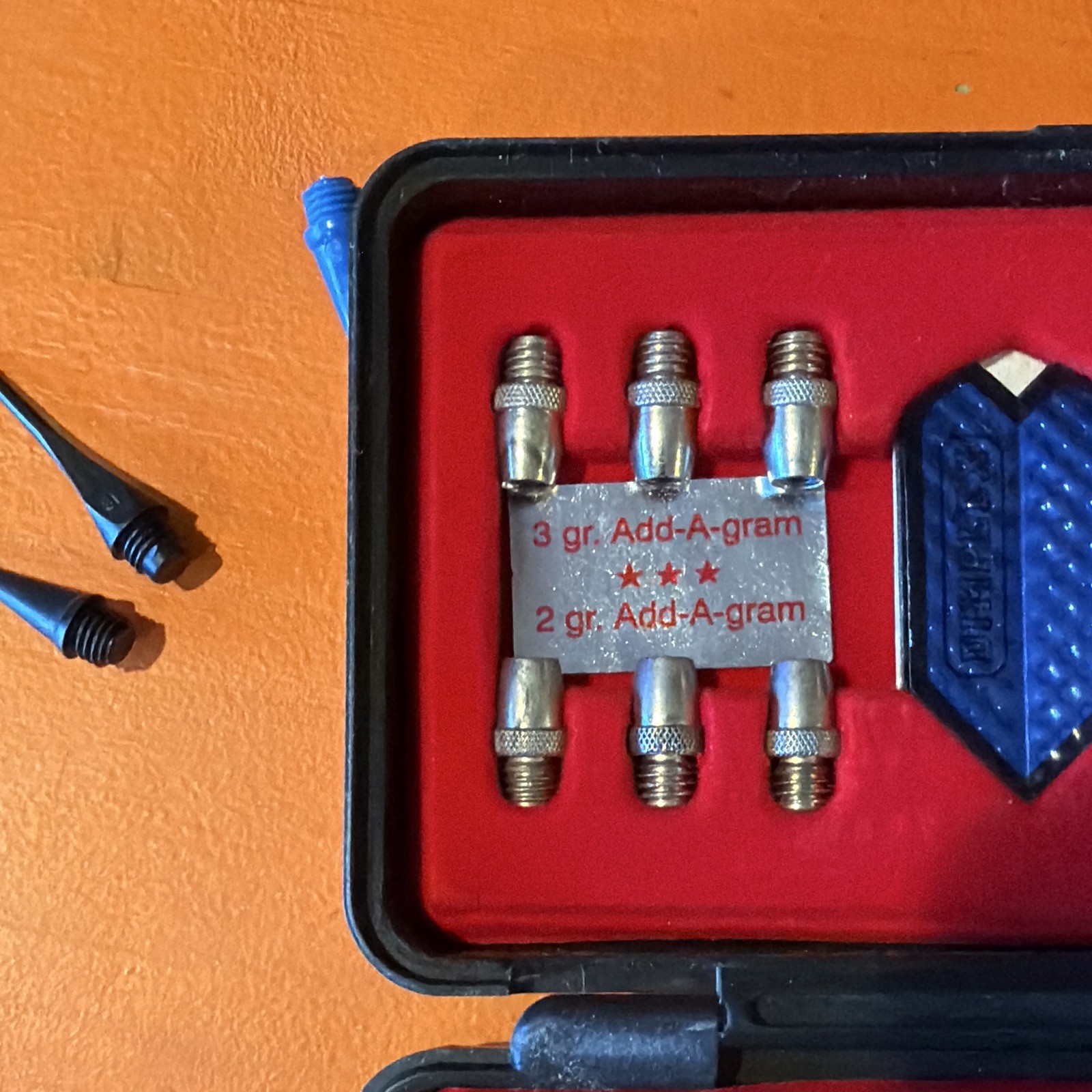 Dart World Stingray Adjustable Weight Soft Tip Darts Set w/ Case Extra Tips READ