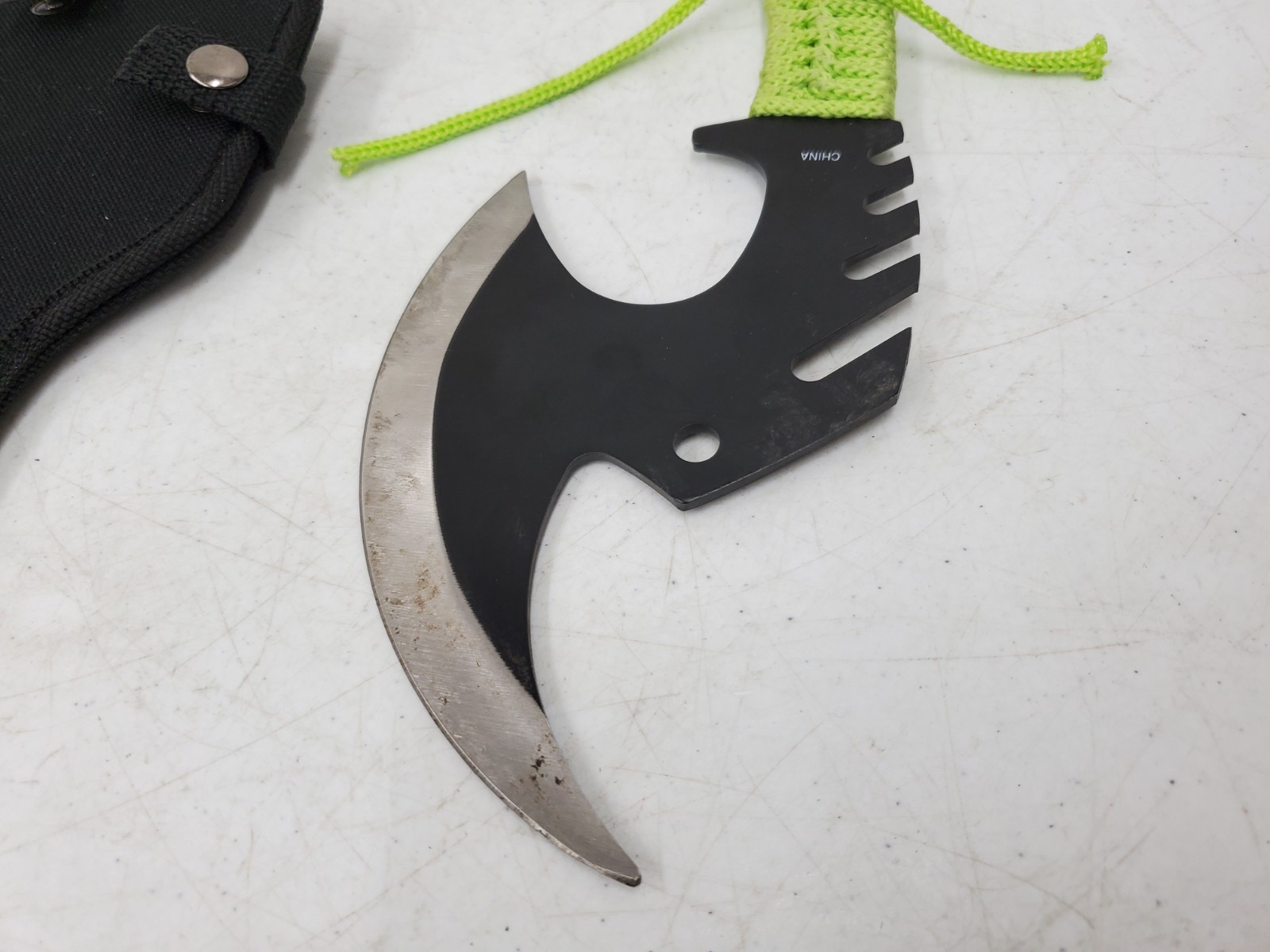 UNBRANDED ZOMBIE KILLER KNIFE (133803-1D AO BY6D)