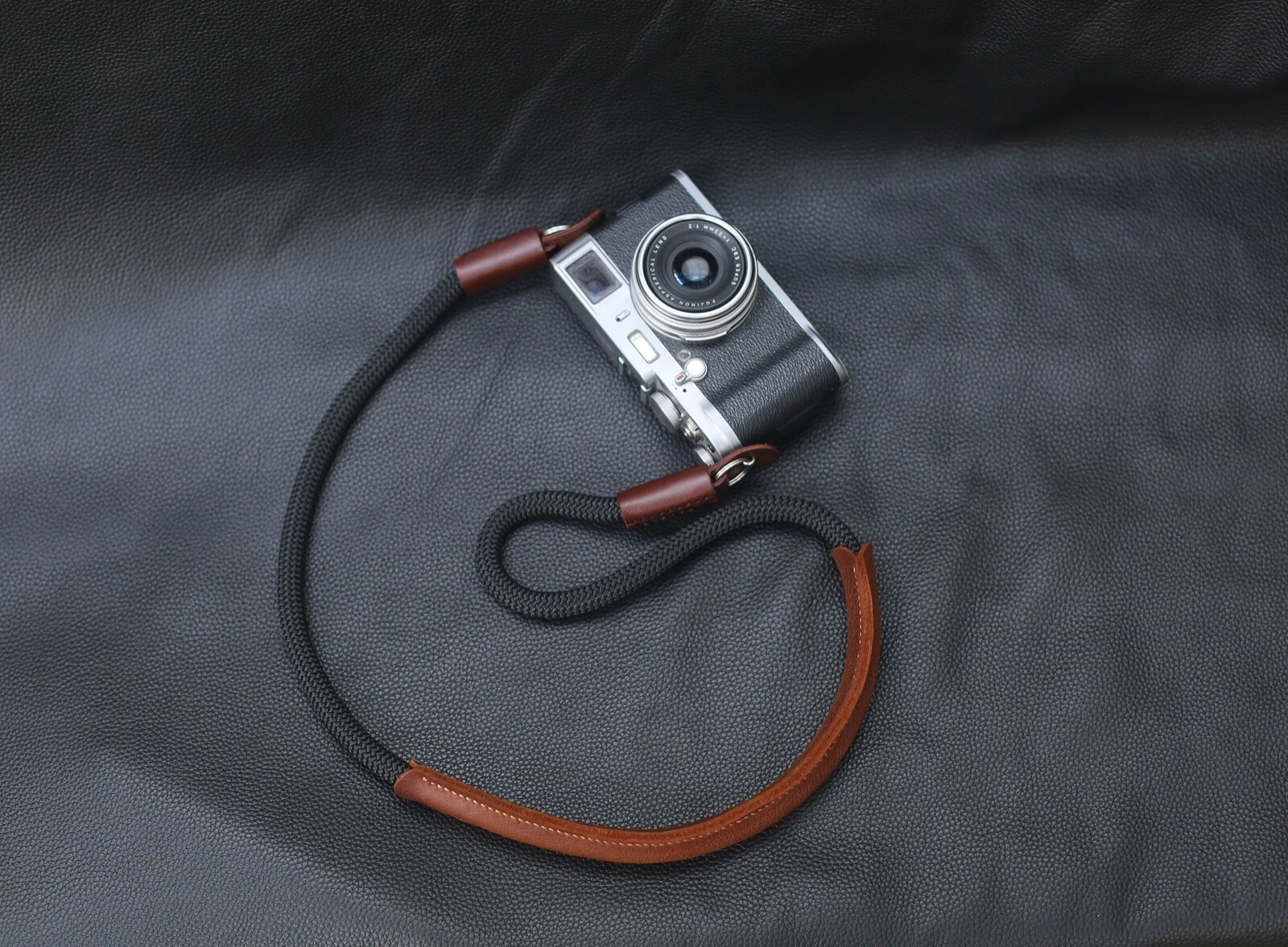 Shoulder pad black rope depressurize camera neck strap