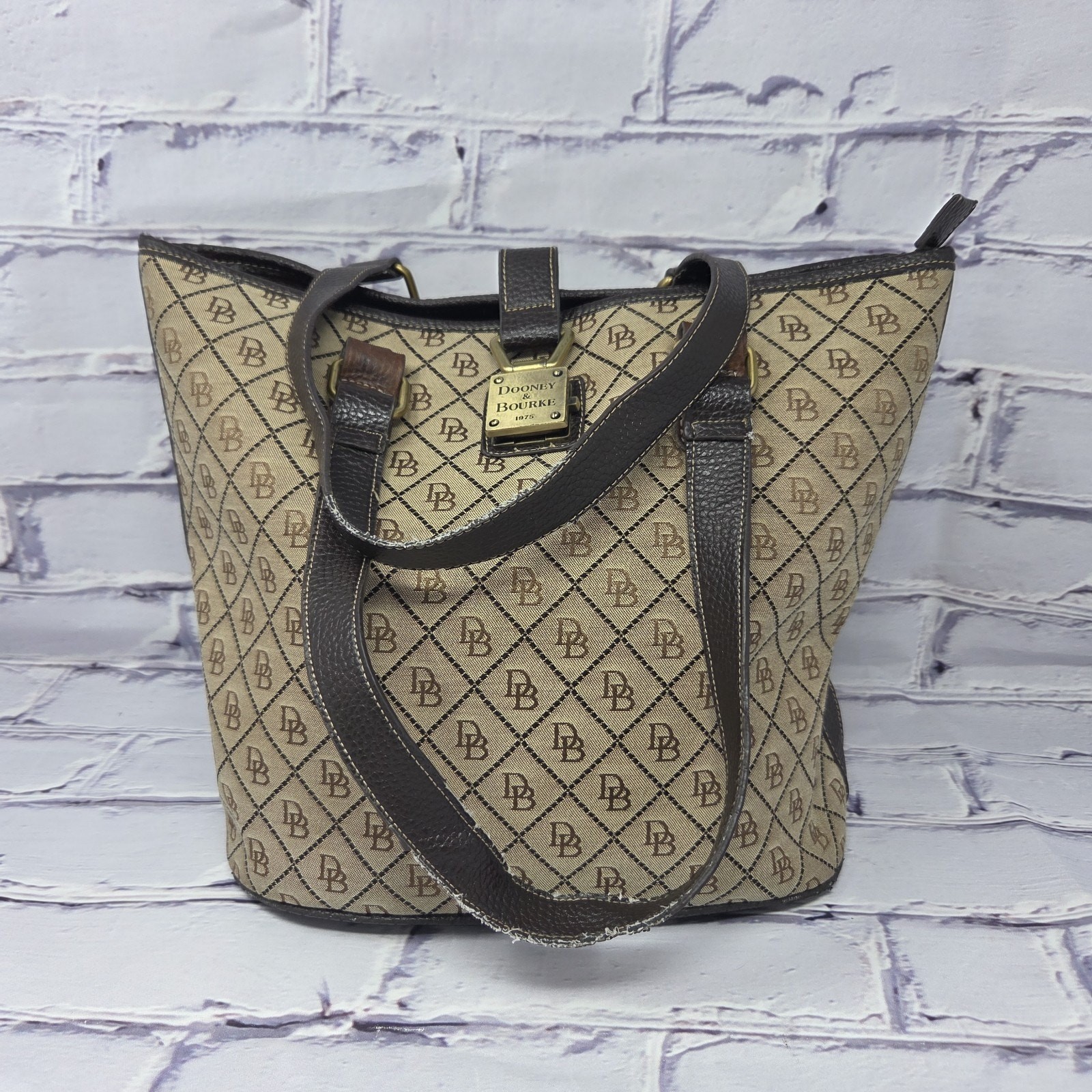 Vintage Dooney and Bourke Signature Satchel Shoulder Bag Brown - flawed