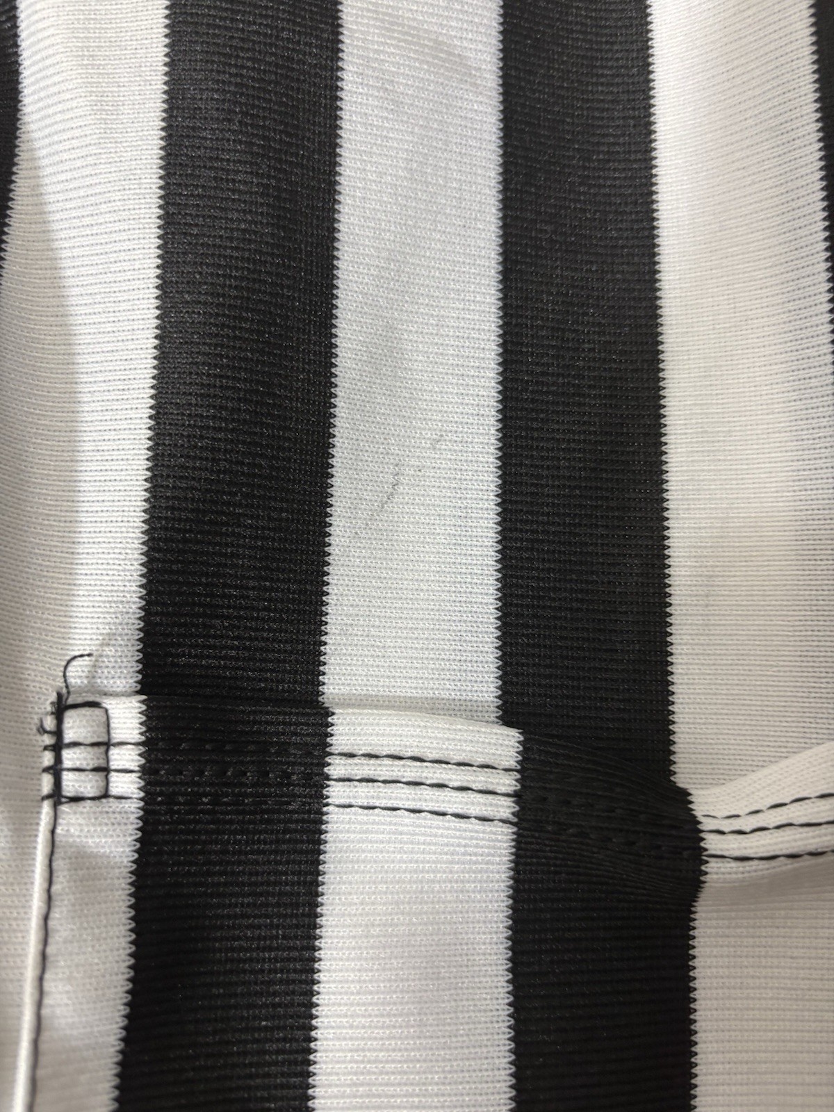 Strips Plus Athletic Ref Shirt Referee Umpire Black White Size L Long Sleeve