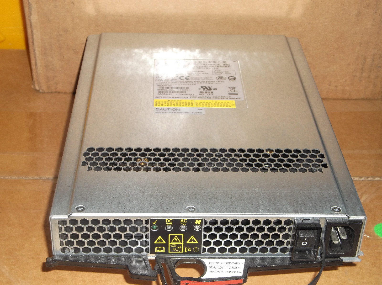NetApp X519A-R6,114-00065 750W AC PSU for DS2246/FAS-2240/2220 TDPS-750AB