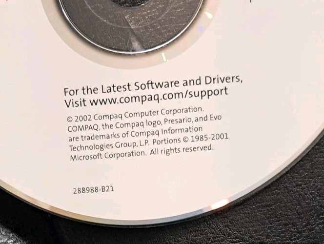 Compaq Operating System CD & QuickRestore CD Microsoft Windows XP Home 2002