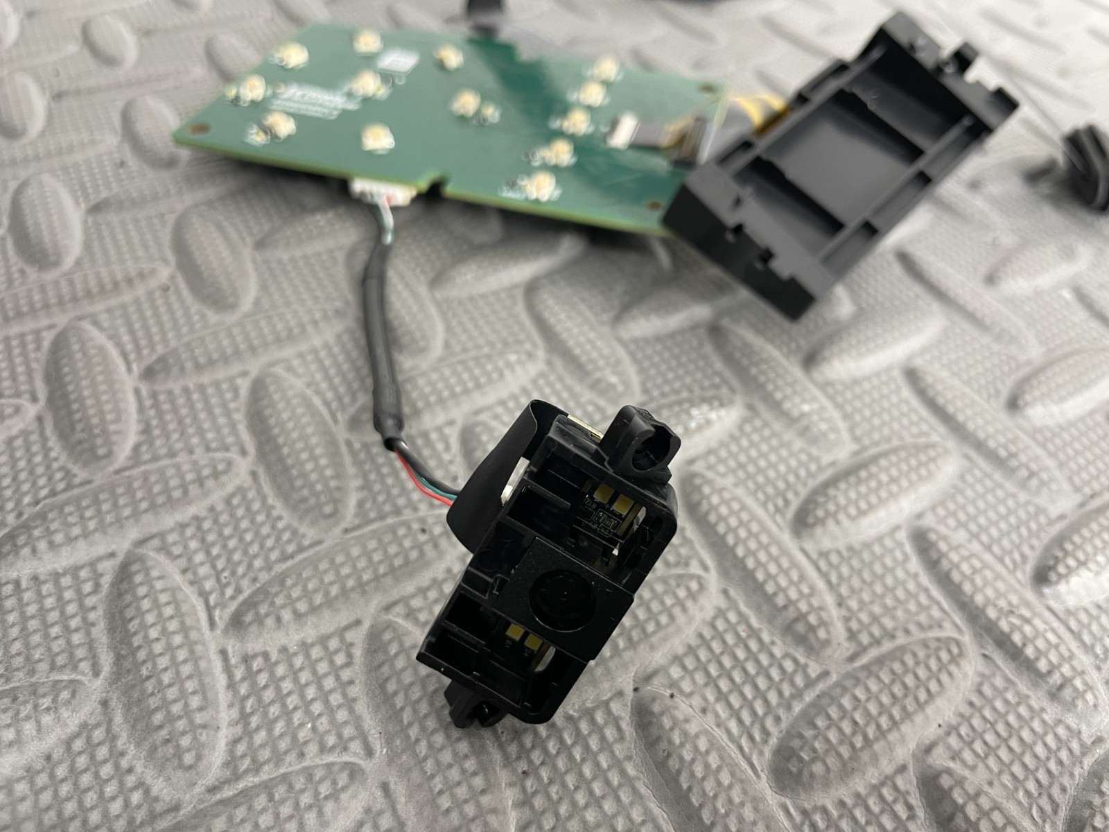 Keurig K27 K-Café® SMART Head Unit BrewId Sensor PT0000015038_B Replacement Part