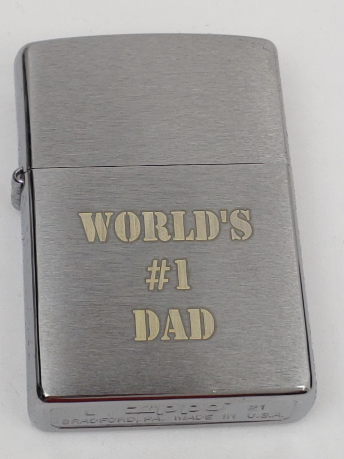 ZIPPO 200 WORLD'S #1 DAD on BRUSHED CHROME Lighter - NEW in Box - DEC (L) 2021