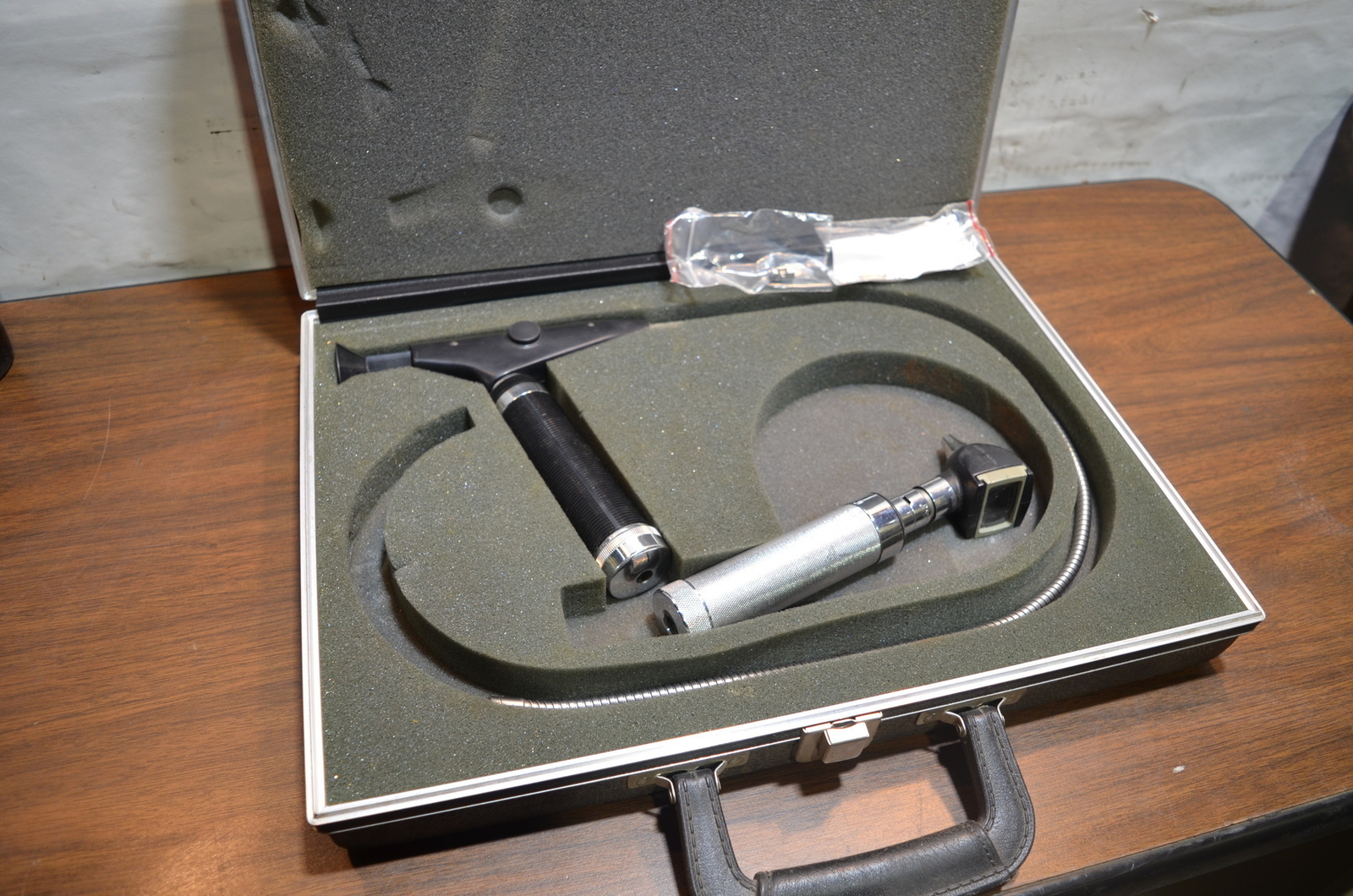 Edmund Scientific Co.Fiberscope W/Case INV=32192