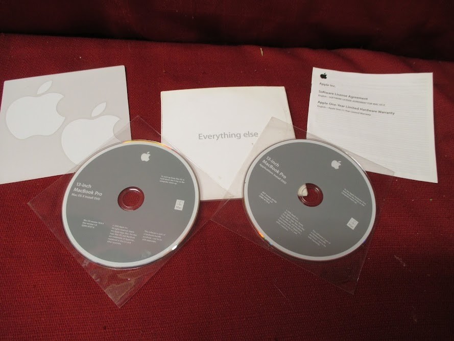 Apple 13-inch Macbook Pro Install DVD Mac OS 10.6.4 & Applications DVD