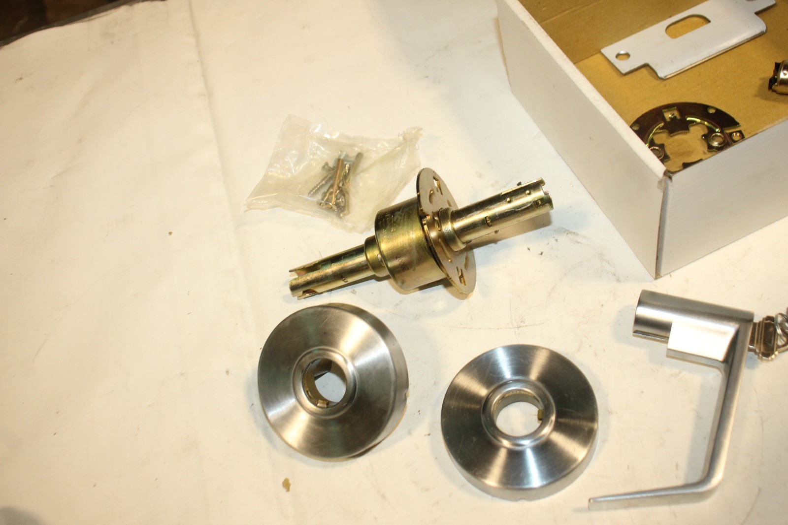 Master Lock Cylindrical Lockset Storeroom Brushed Chrome SLCHSR26D