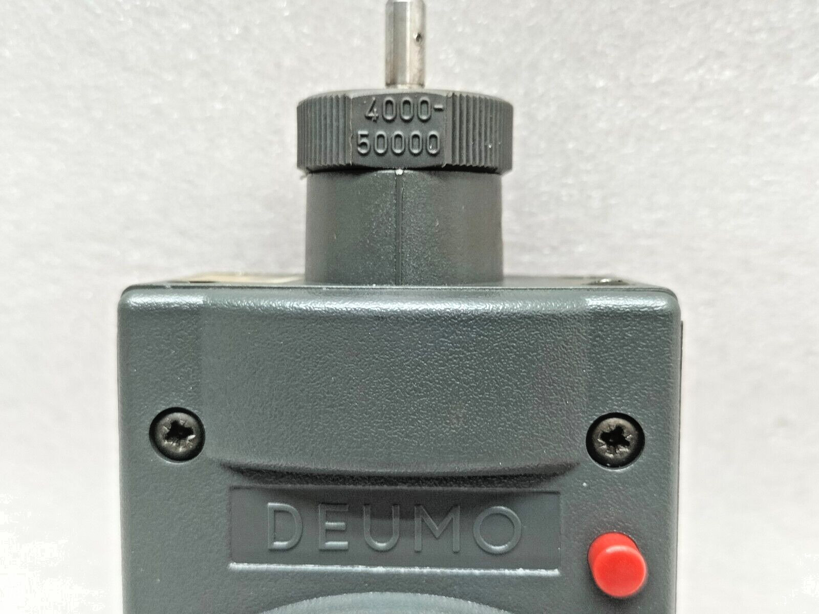 DEUMO MECHANICAL TACHOMETER RANGE 40-50,000 1/min