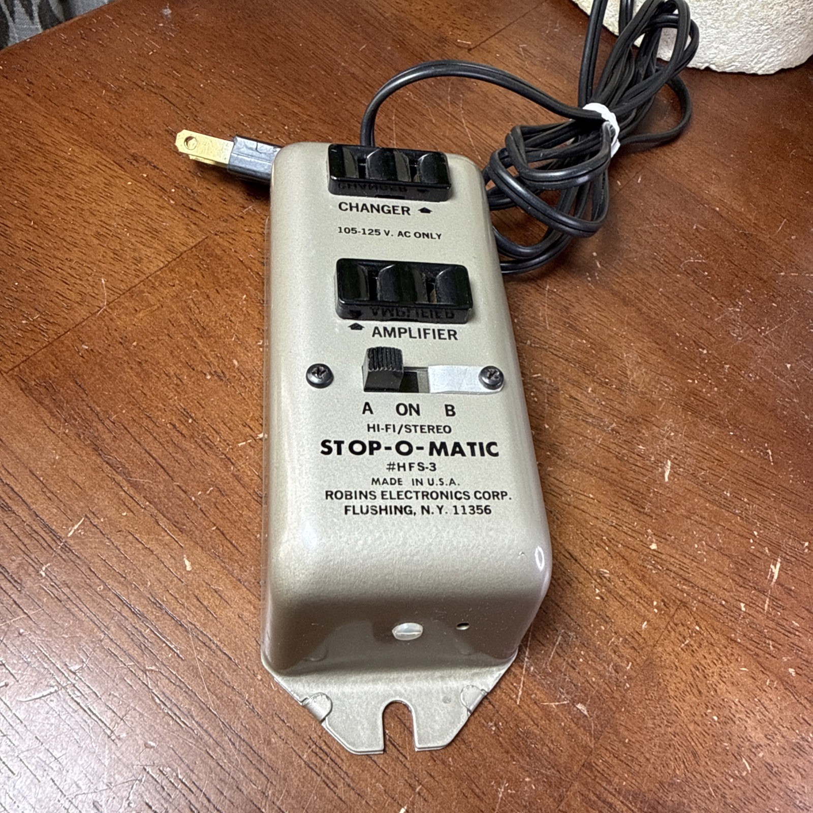 Stop O Matic Switch, Turntable, Amp # PS-3, Robins Electronics Corp, Flushing NY