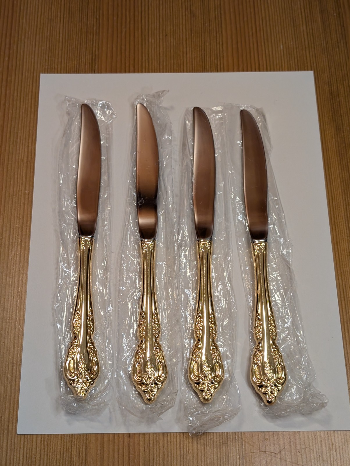 NEW Oneida Community GOLDEN BRAHMS Gold Electroplate Lot of 4 Dinner Knives 9"