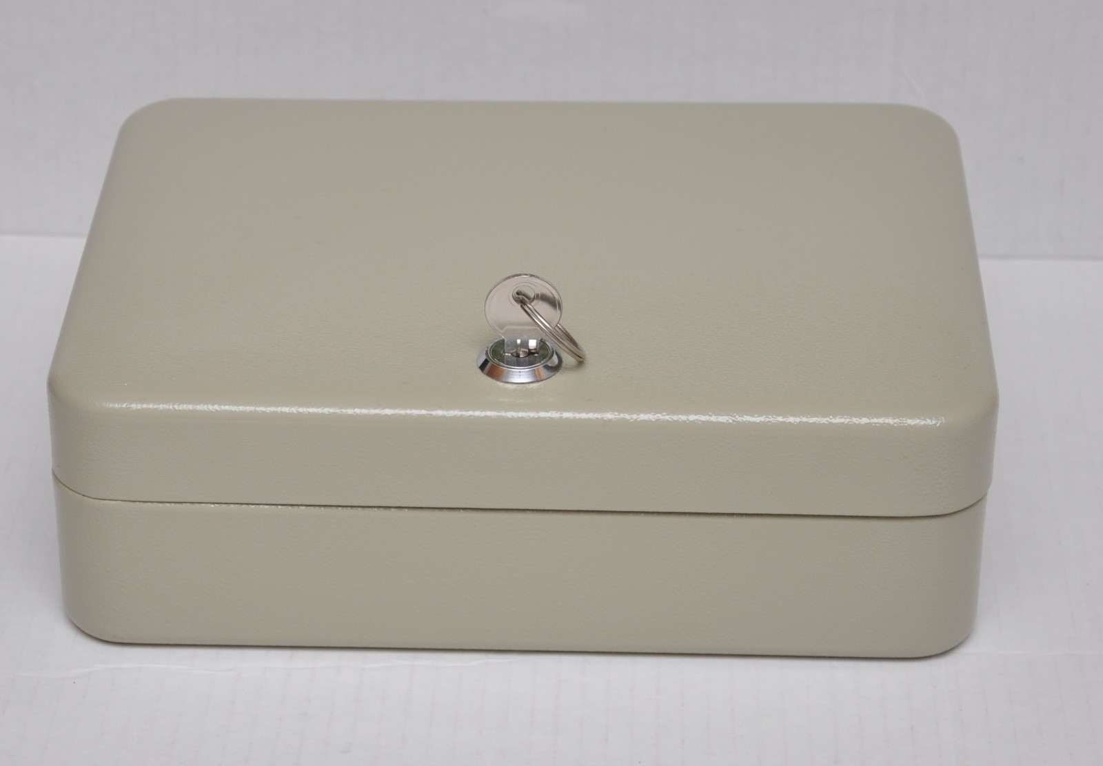 46 Position Key Lock Box With Key Lock. NEW