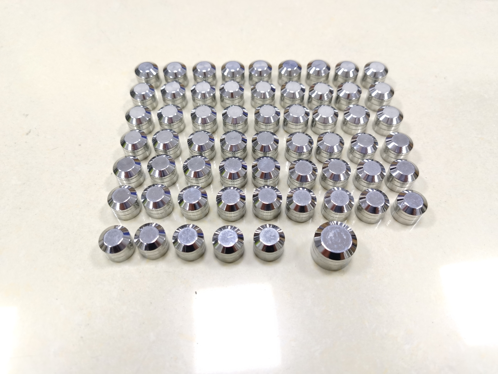60pcs Chrome Engine Topper Bolt Cover Caps For Harley Dyna Softail Road Glide