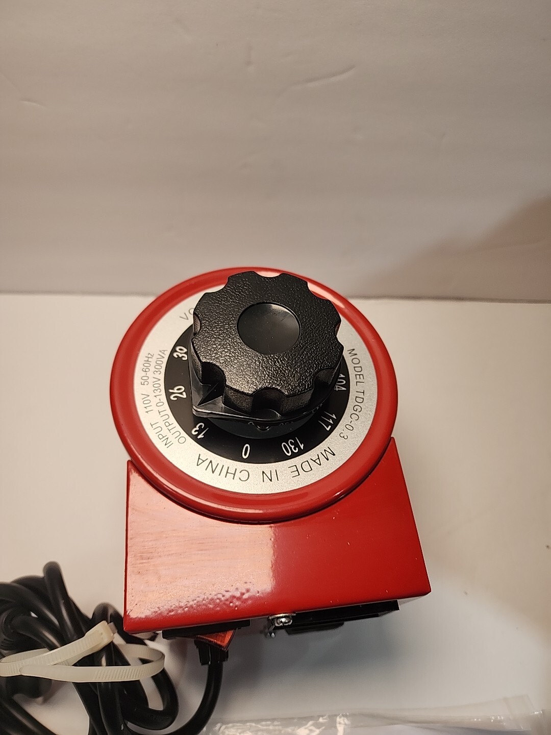 Circuit Specialists Variable Transformer/Contact Voltage Regulator TDGC-0.3km