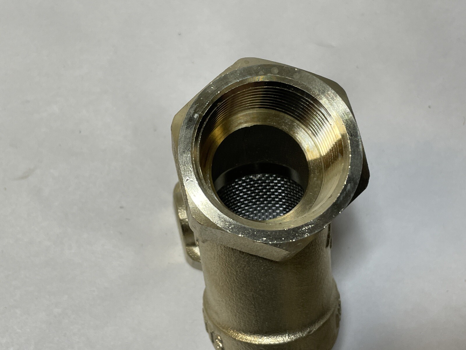 WATTS Threaded Y-Strainer Valve 1-1/4" NSF-61-G
