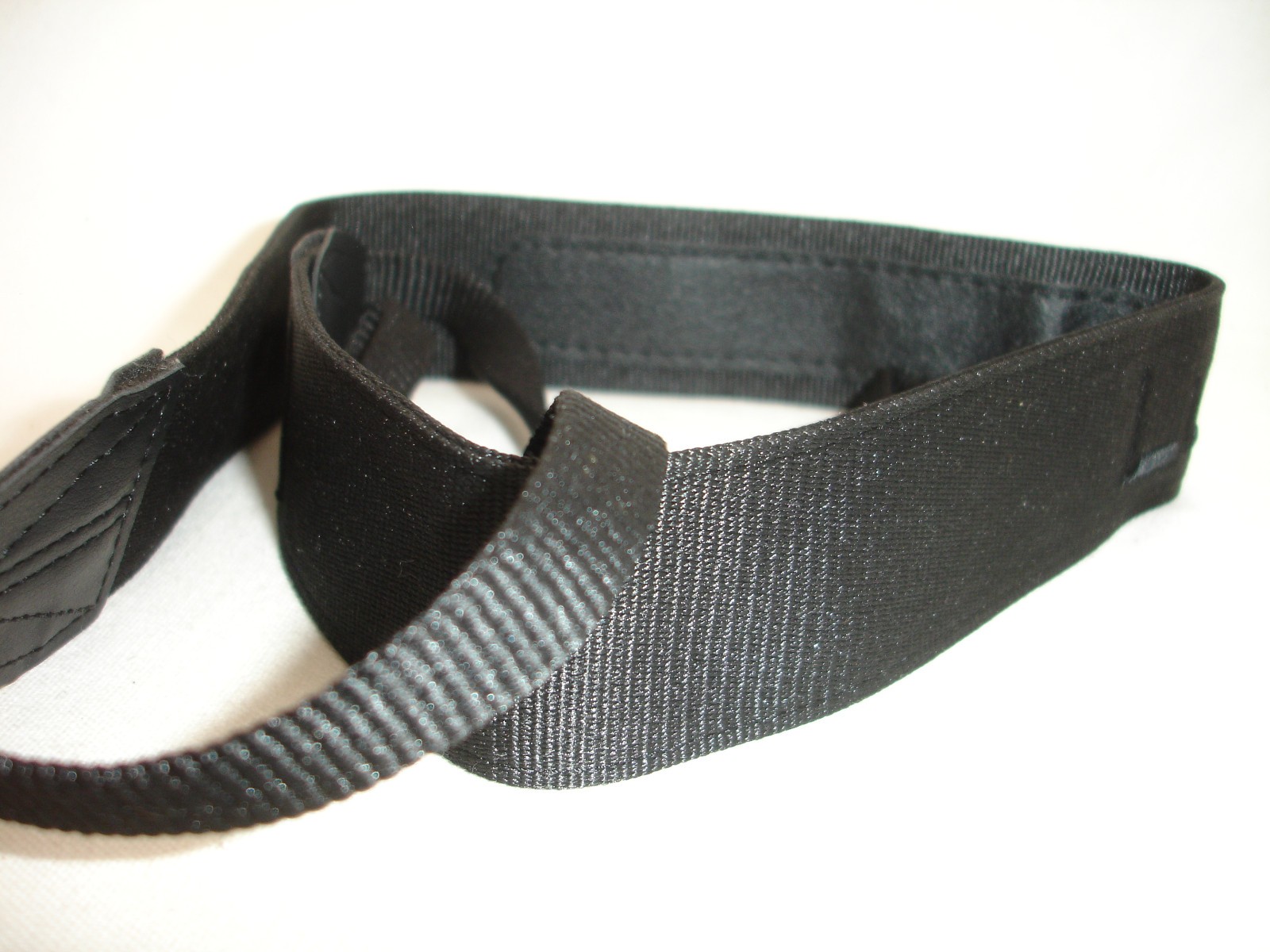 Panasonic LUMIX camera strap 1.5" wide Genuine ( Black logo)