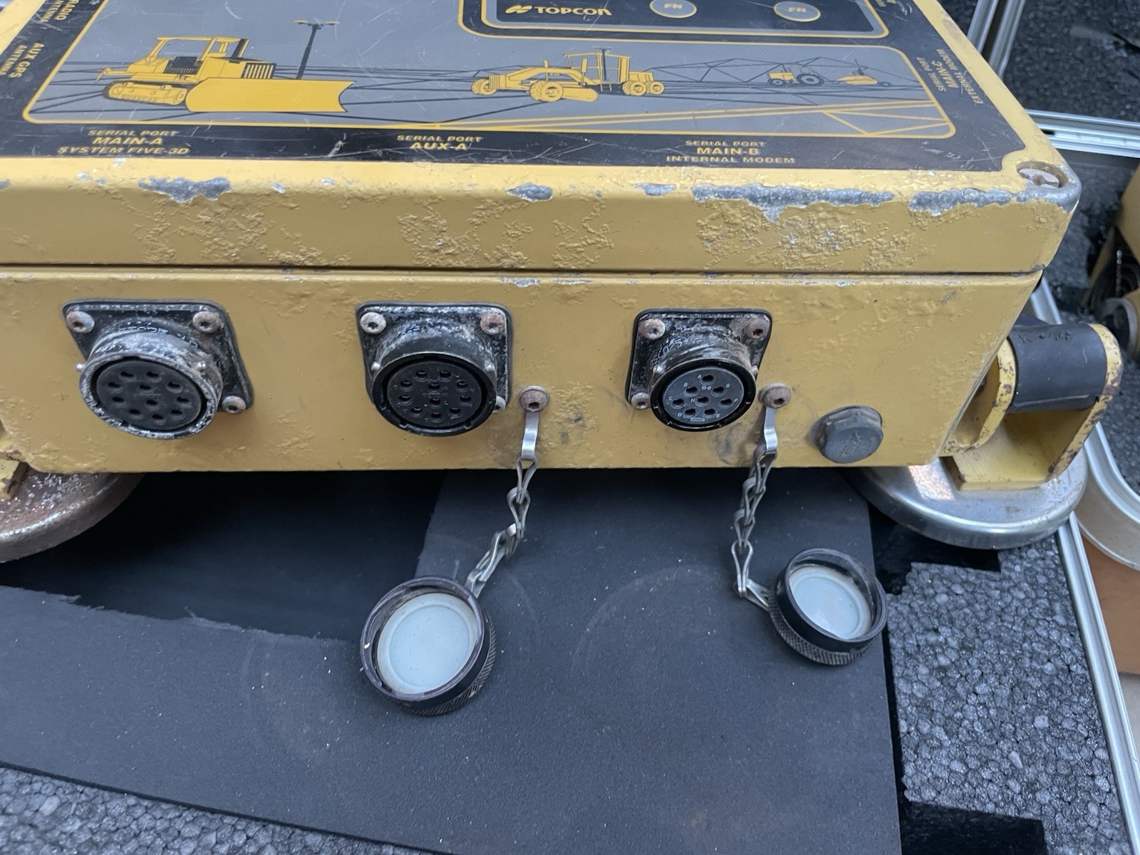 TOPCON SYSTEM FIVE 9901 GPS MACHINE CONTROL BOX 3DMC INCLUDING DISPLAY UNIT 9168