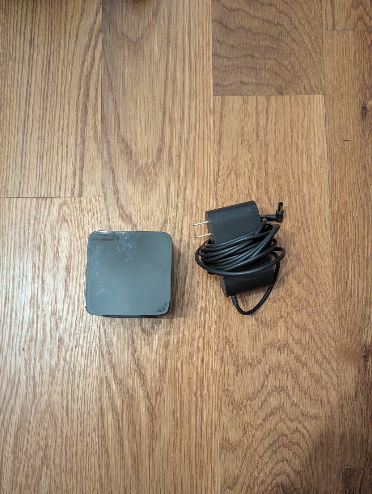 HTC Vive Base Station 1.0 SteamVR Lighthouse w/ Power Adapter (4190)