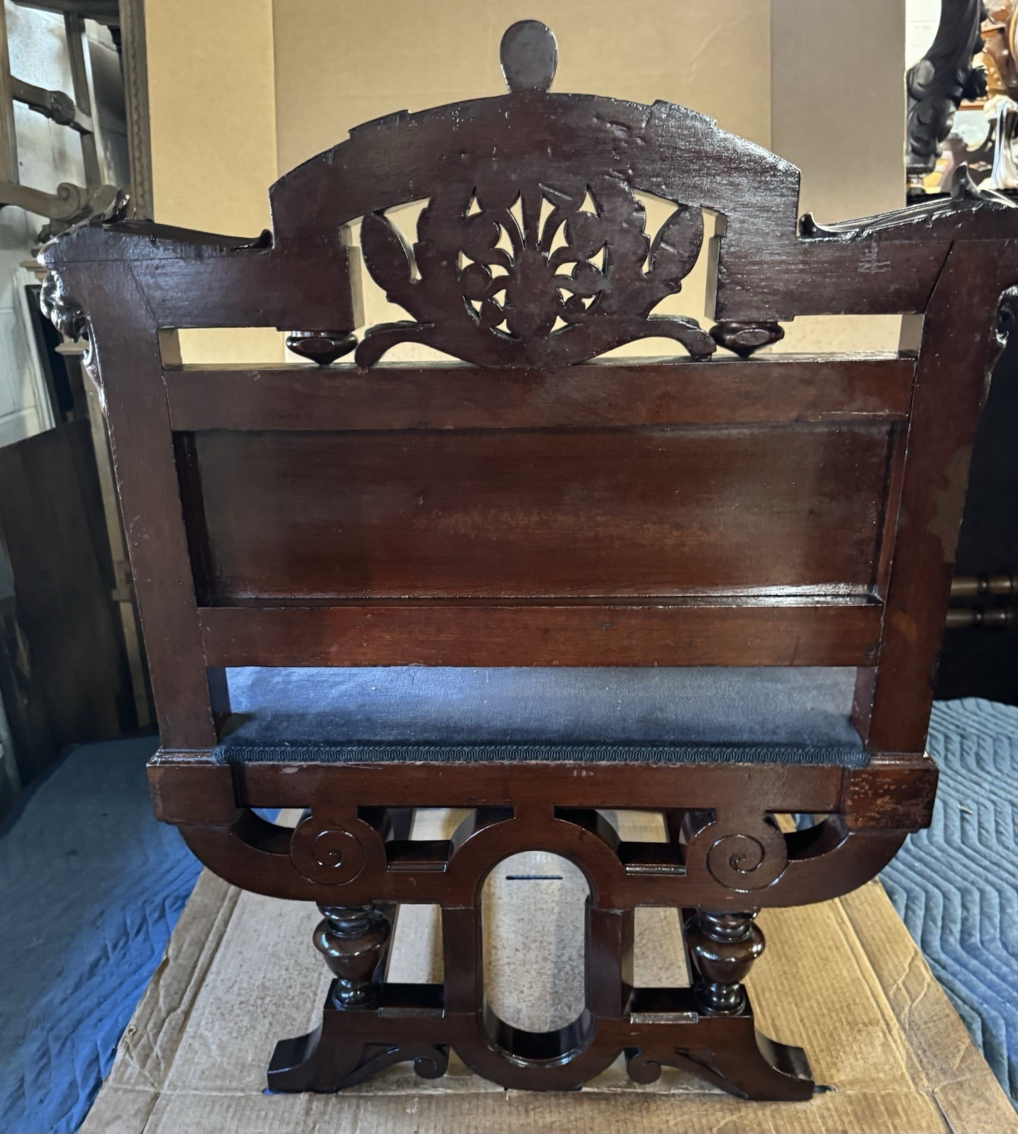 RENAISSANCE WALNUT LION HEAD ARM PHOTOGRAPHERS CHAIR