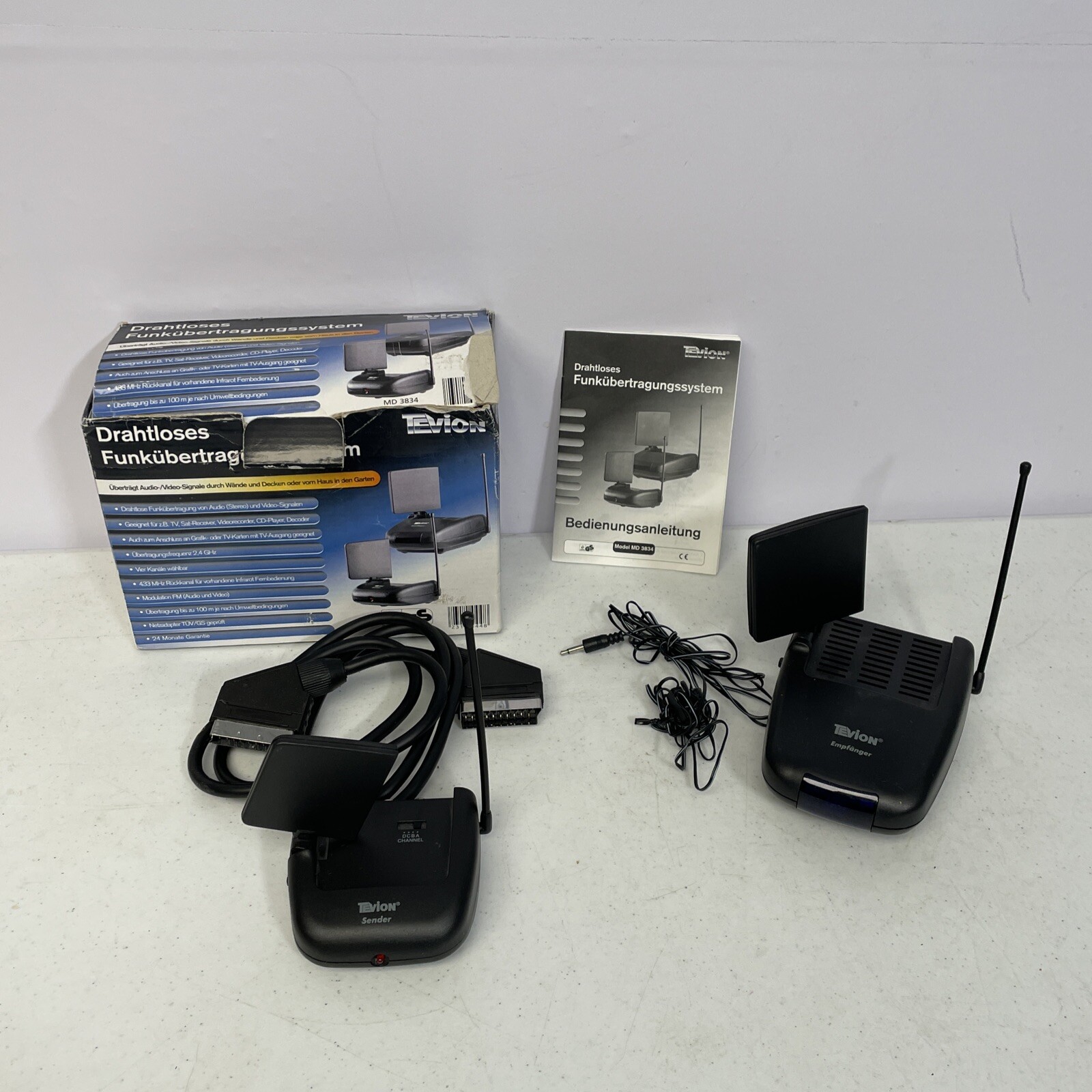 Tevion Funkübertragung-Set Sender und Empfänger Netzadapter Not Tested Parts Onl