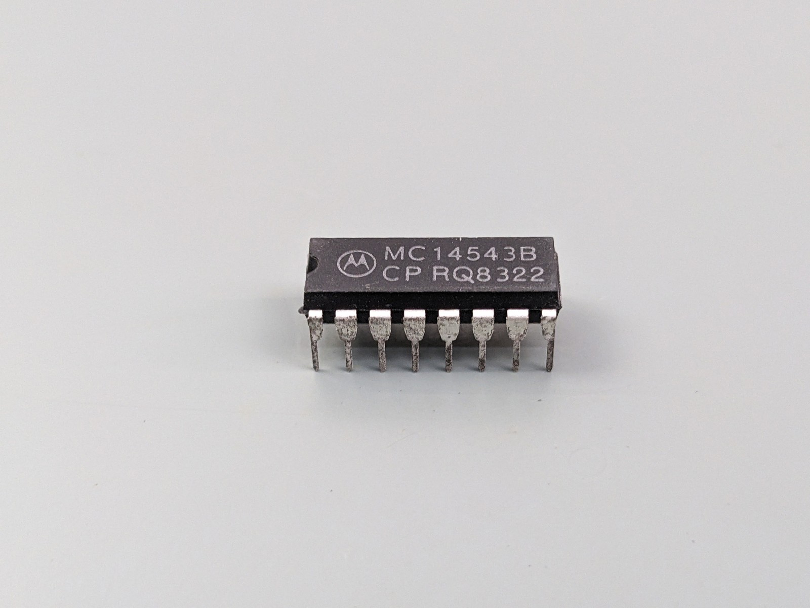 (4) Motorola MC14543B BCD-to-Seven Segment ICs