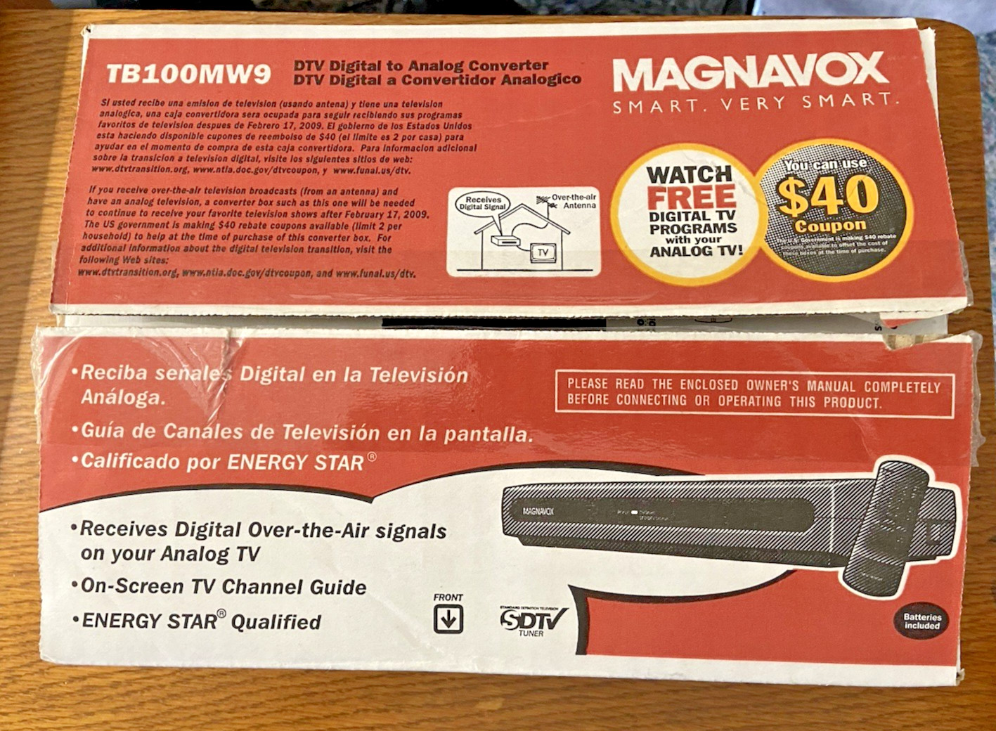 Magnavox DTV Digital To Analog TV Converter TB100MW9 With Remote In Box