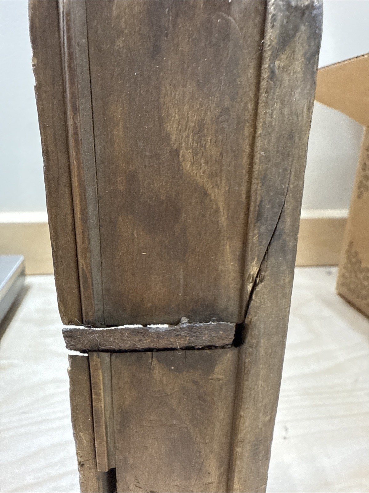 Unmarked Wooden Plane (listing #16)