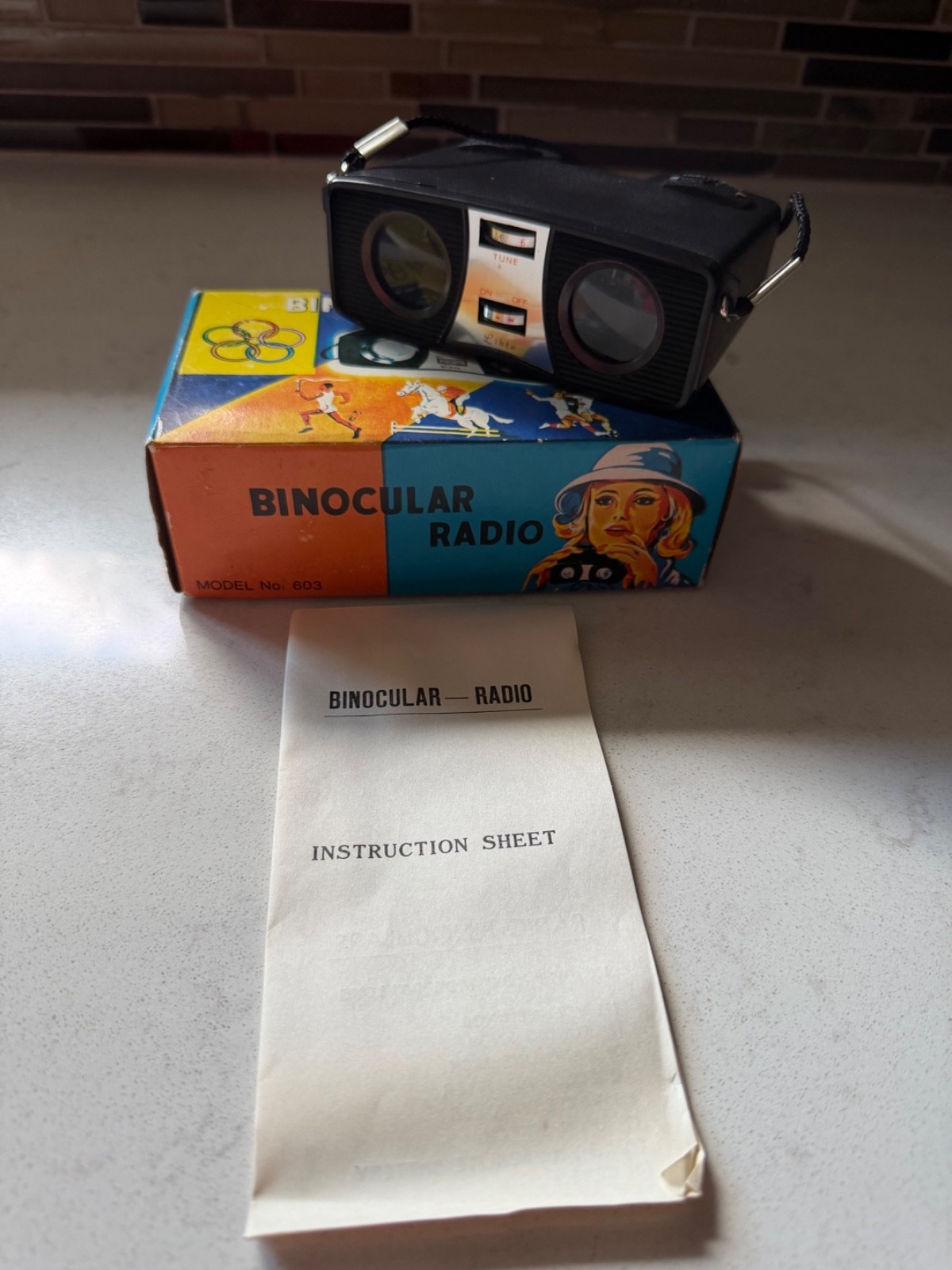 Vintage Solid State Binoculars Radio Combination Model 603 NRFB