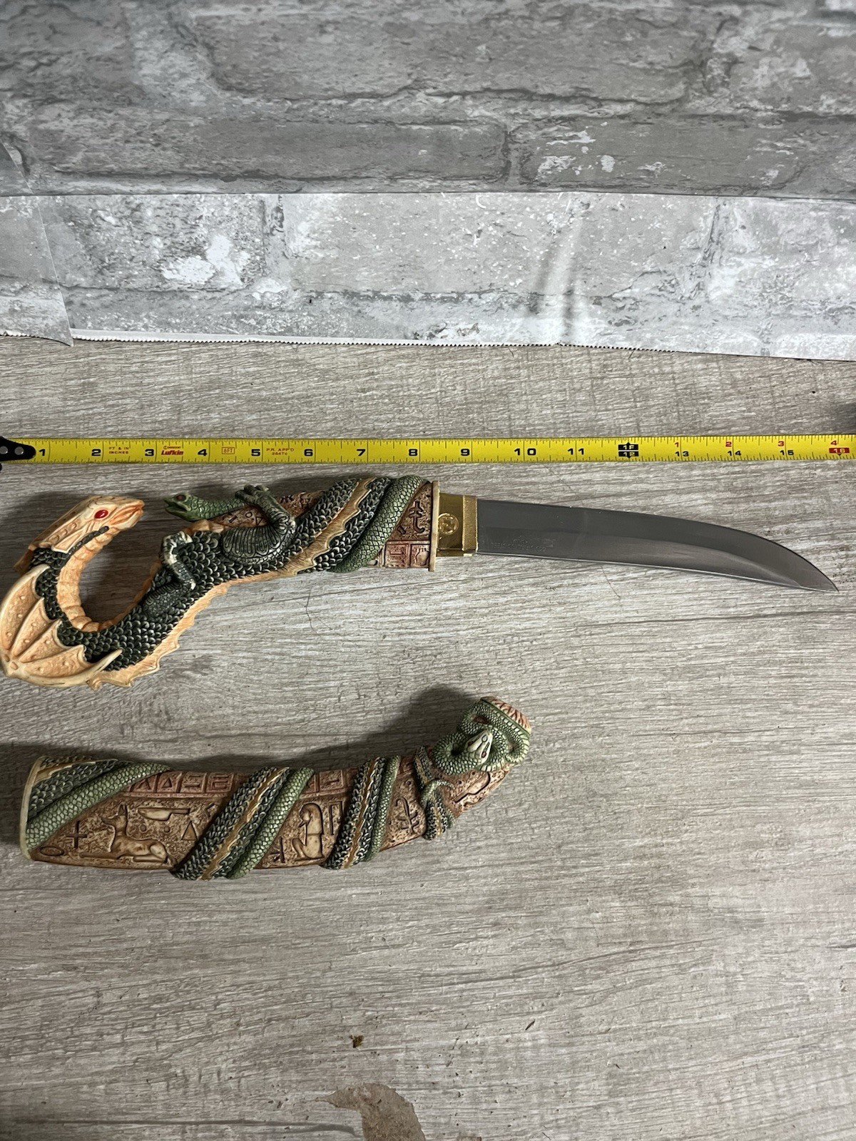 Dragon Snake Knife Dagger Concealed In Case With